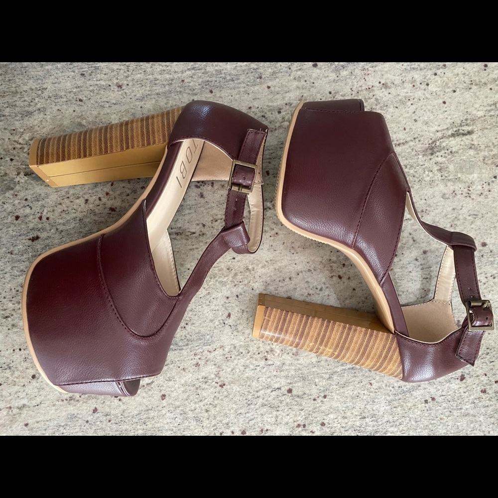 Tobi maroon platforms, ankle strap size 6